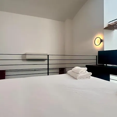 Vimercati 17 - Modern Loft - Precotto Bicocca Appartamento *