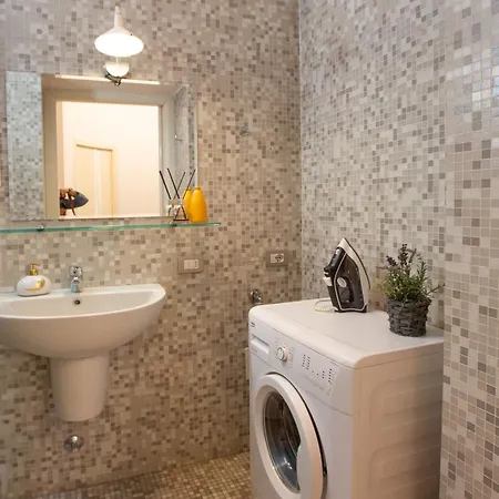 Free Parking - Magritte Gallery Appartement