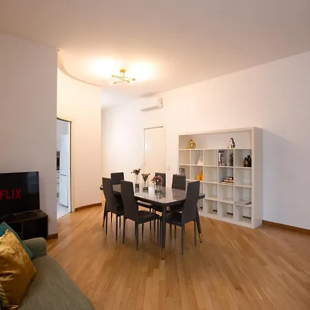 Free Parking - Magritte Gallery Appartement Milaan