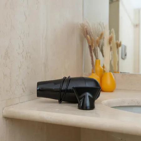 Free Parking - Magritte Gallery Appartement *