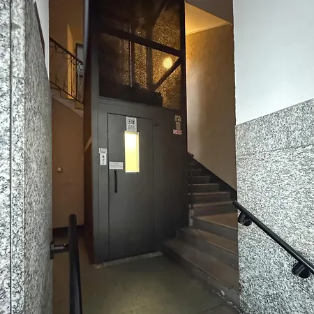 Free Parking - Magritte Gallery *