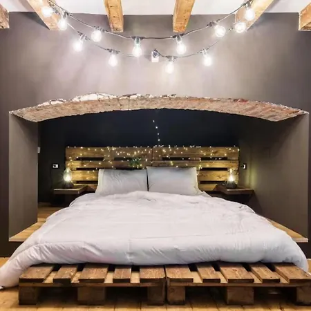 דירה Delightful Loft A Few Steps From Isola *