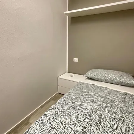 Fantastic Navigli Apartment Milan