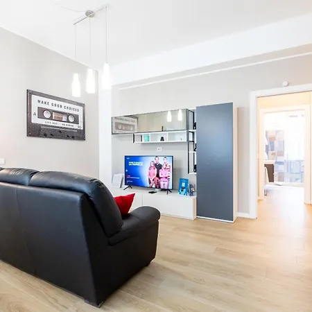 Certosa Enchanting With Balcony - Collection Apartment Milan