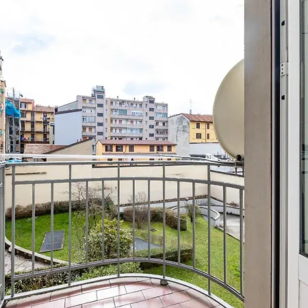 Daire Certosa Enchanting With Balcony - Collection Milano