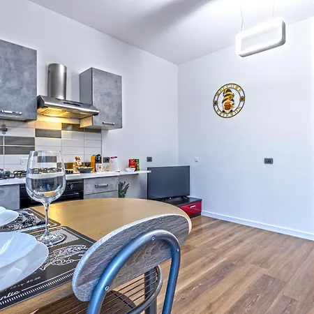 A Gem In The Heart Of San Siro Apartament Mediolan