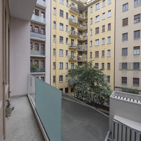 شقة & Modern Porta Vittoria-duomo By Rentopolis ميلان