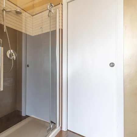 Pretty Flat In Apartment Milan