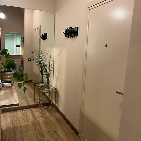 Charme And Cozy 3 Km Away From Duomo *