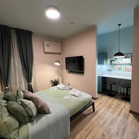 Charme And Cozy 3 Km Away From Duomo Appartement