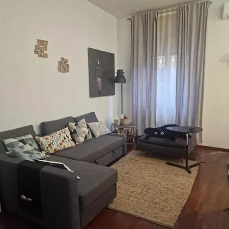 Apartment Marvin House