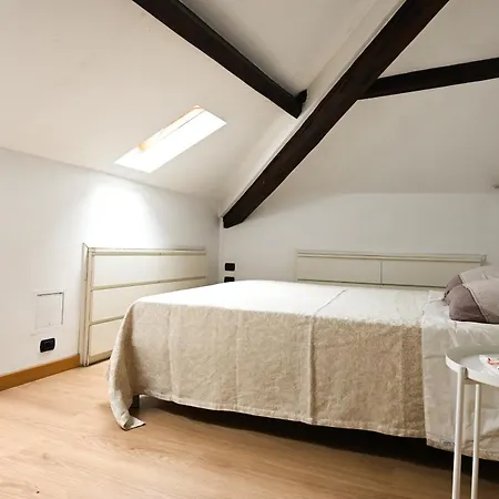 Elisabetta * Milánó