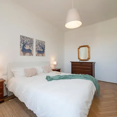 Apartment Xenia - Newly Renovated