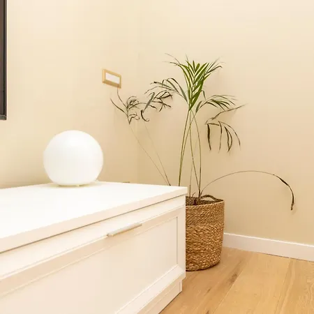Exclusive In Station - Duomo 5 In Minutes Apartment *
