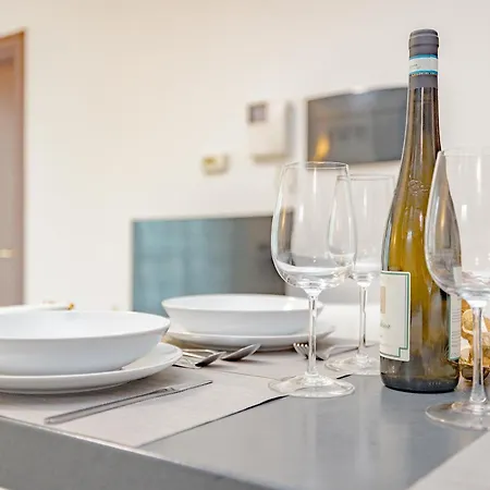 Skyline Milano-terrazza E Box Auto Esclusivo Apartamento