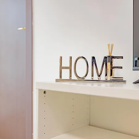 Apartamento Skyline Milano-terrazza E Box Auto Esclusivo Milão