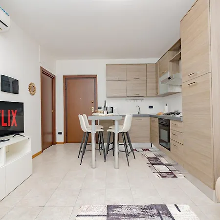 Skyline Milano-terrazza E Box Auto Esclusivo Apartamento *