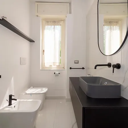 Apartment Big Close To Bocconi / Humanitas / Ieo