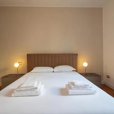 Big Close To Bocconi / Humanitas / Ieo * 米兰