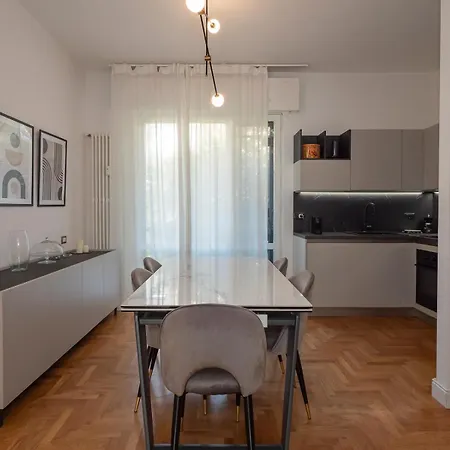 Apartamento Big Close To Bocconi / Humanitas / Ieo *