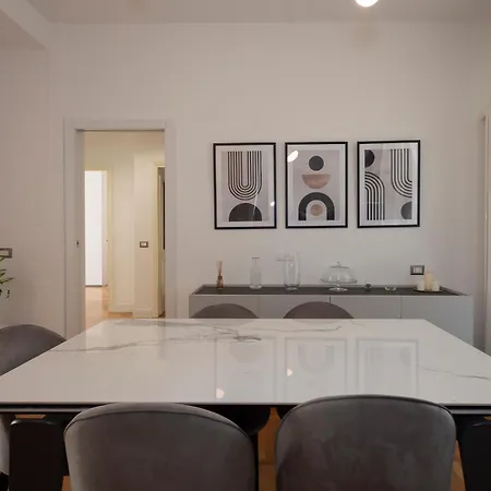Apartamento Big Close To Bocconi / Humanitas / Ieo Milão