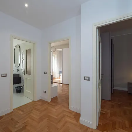 Apartamento Big Close To Bocconi / Humanitas / Ieo Milão