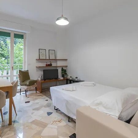 Oasi Urbana A Milano: Piazza Insubria ミラノ