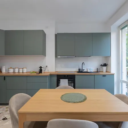Oasi Urbana A Milano: Piazza Insubria Apartment *