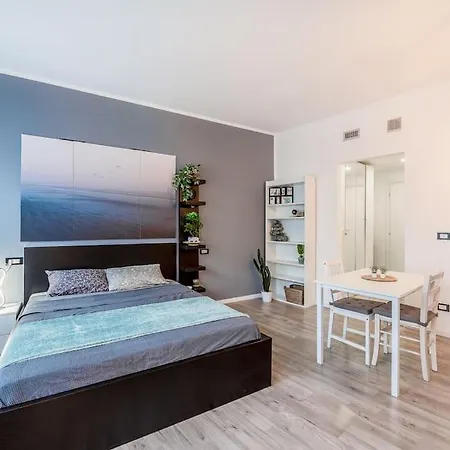 2 Minutes From Station-exclusive Open Space Apartament *