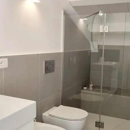 Duomo 10min Shopping&relax Fast Wifi & Balcony Milan