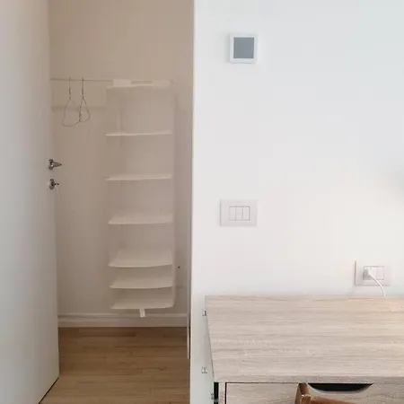 Duomo 10min Shopping&relax Fast Wifi & Balcony * Milan