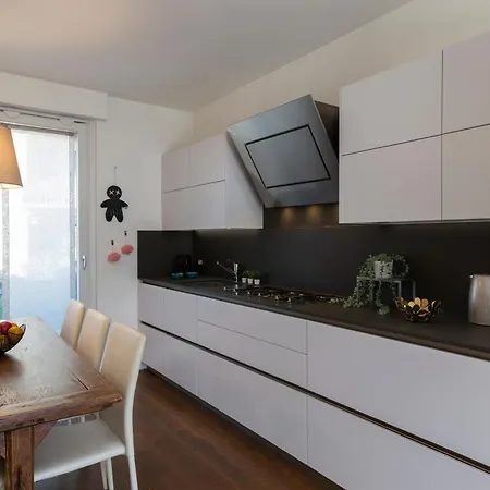 Edolo Terrace Apartment *