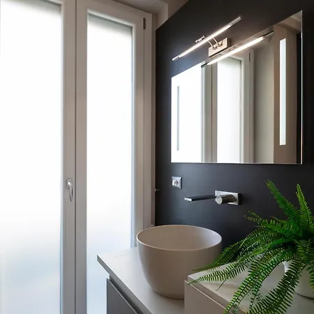 Edolo Terrace Apartment Milan