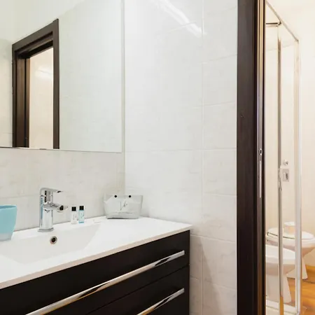 Easylife - Elegante In Solari Milan