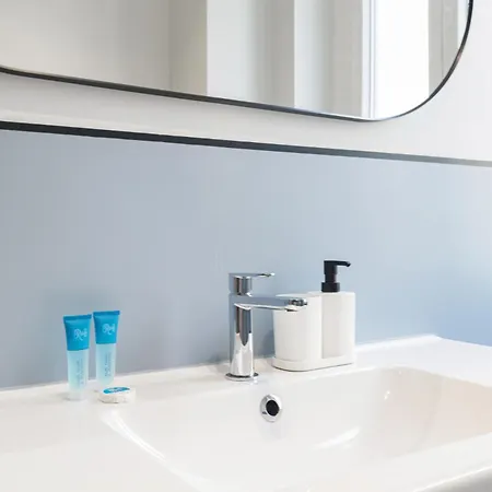 Easylife - - De Amicis 36 - Sant' Ambrogio *