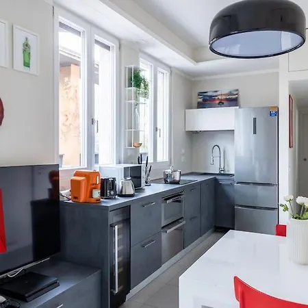 Ennio's Nest - Private Terrace شقة