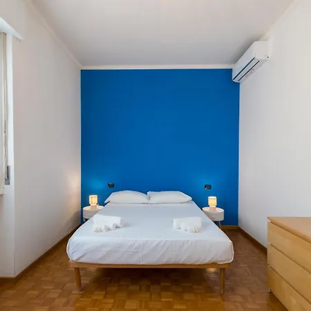 Arco Della Pace Sarpi Street 100 Metri Apartament