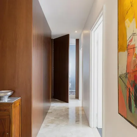 Easylife - - Schiaparelli 2 - * Милан