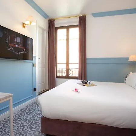 Demidoff Hotel