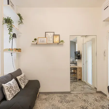 Tiny & Tidy In The Key Area Of Apartment *