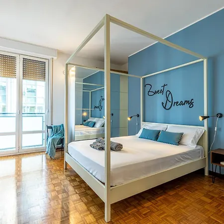 Porta Nuova Elegance & Comfort Near Corso Апартаменты *