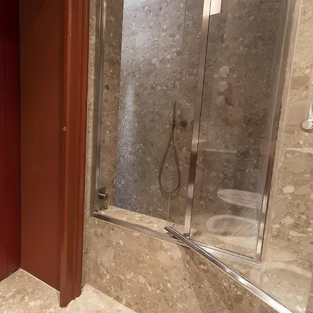 Fifty Eight Regina Margherita * Милан