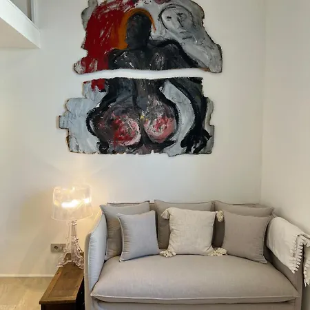 Daeiouz Residences Ii Apartment Mailand