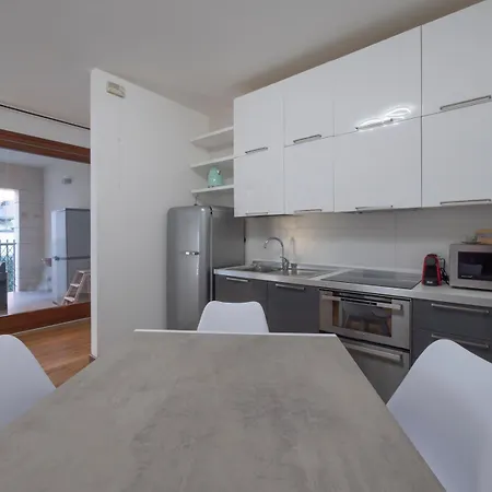 Luxury - Muratori 9 * Μιλάνο