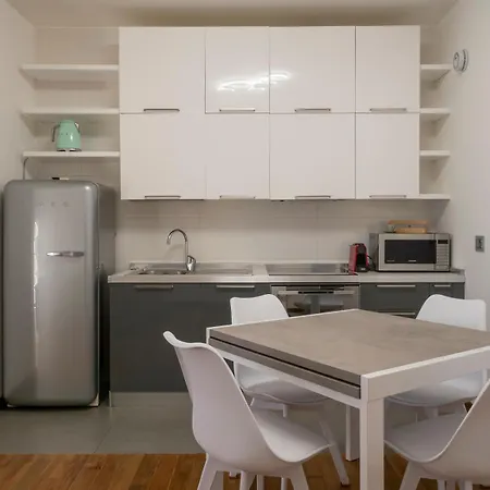 Luxury - Muratori 9 *