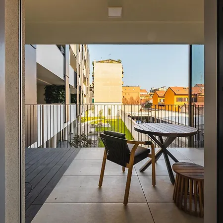 Apartment Navigli Cozy Design With Balcony Milan