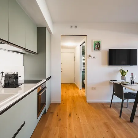 Navigli Cozy Design With Balcony 米兰