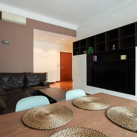 아파트 Elegante E Ampio In Zona Moscova *