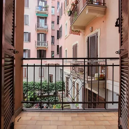 Elegante E Ampio In Zona Moscova Apartmán Milán