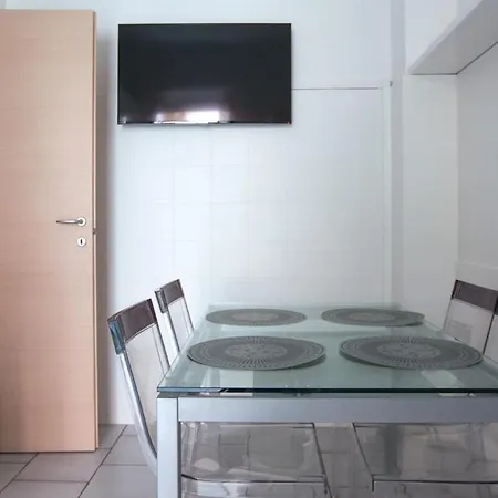 Elegante E Ampio In Zona Moscova * 밀라노